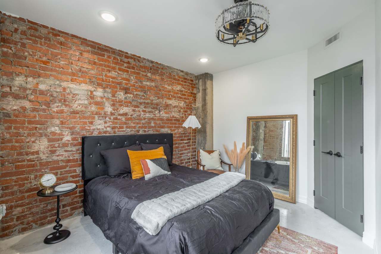 117 East 7th Street - 206