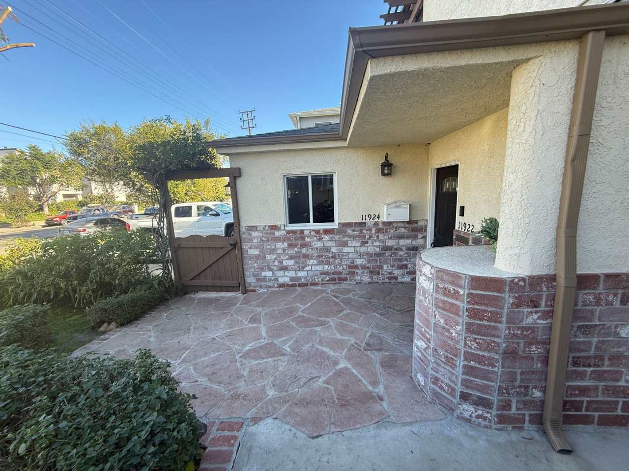 2 Bedroom ADU in Valley Village!