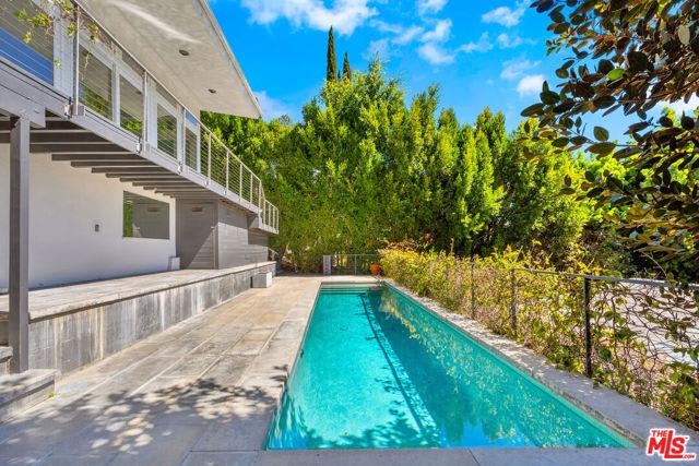 8312 Hollywood Boulevard