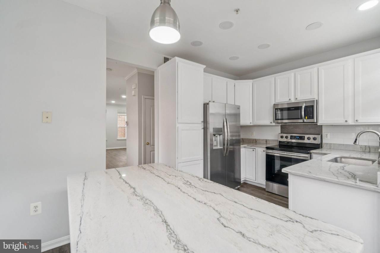 5611 HARTFIELD Avenue