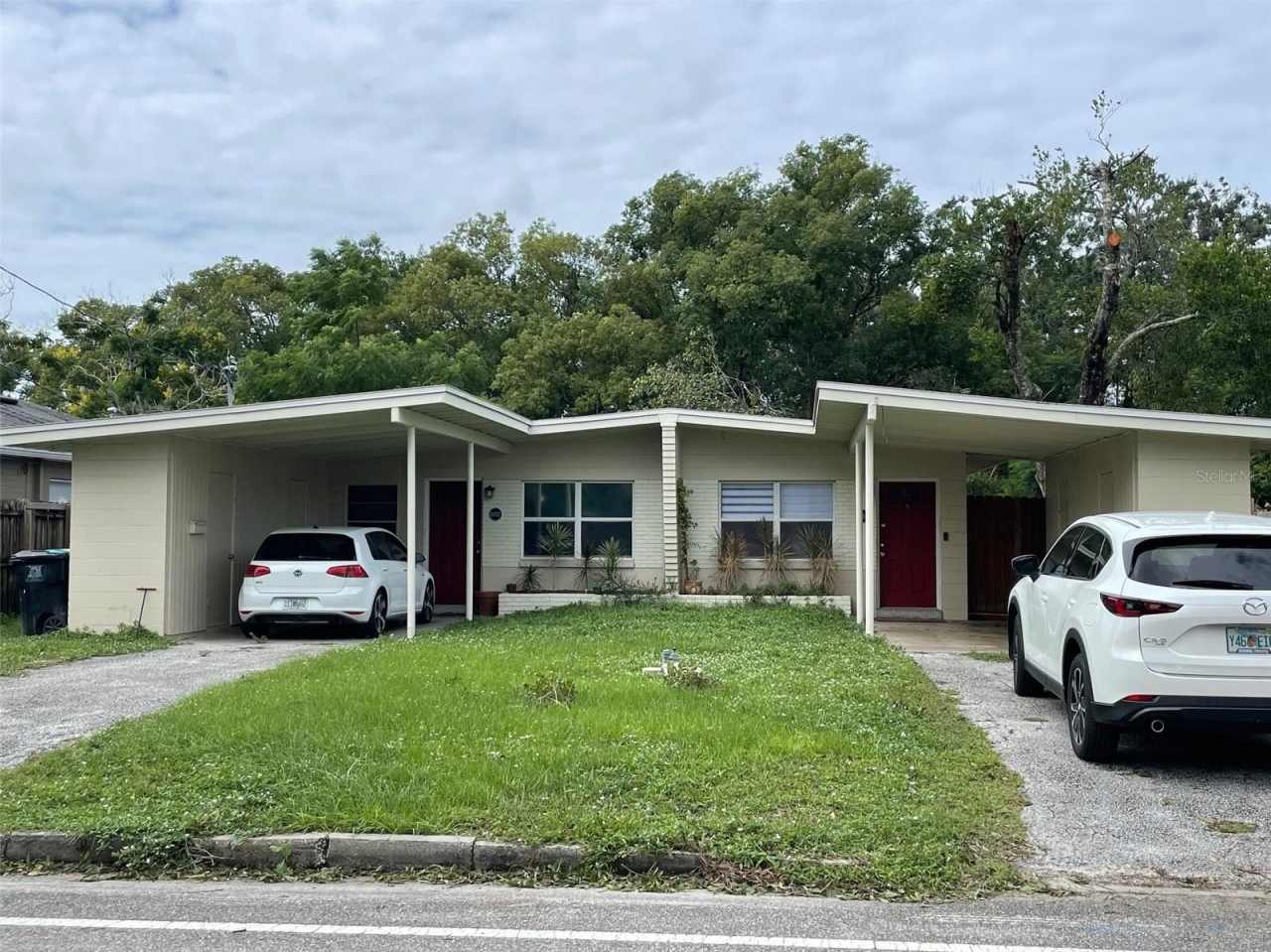 1032 N FERN CREEK AVENUE