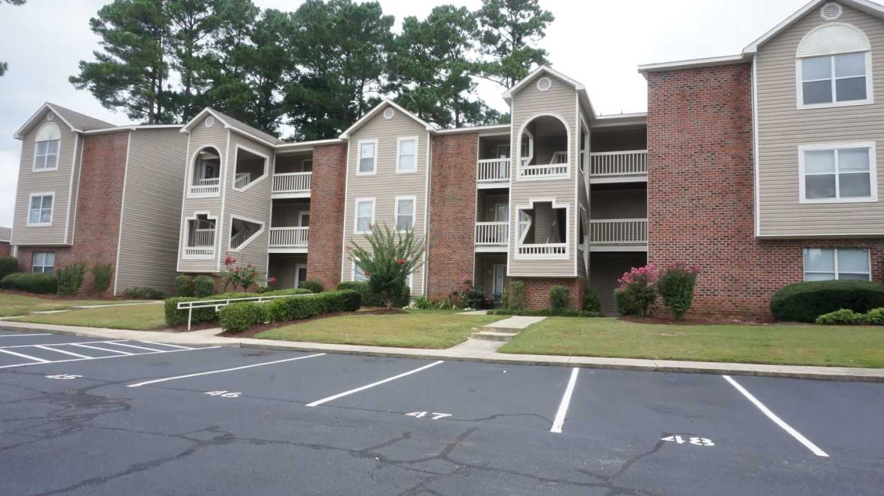 672-8 Barton's Landing ~ Barton's Landing ~ ** 1/2 OFF FIRST FULL MONTHS RENT ** .