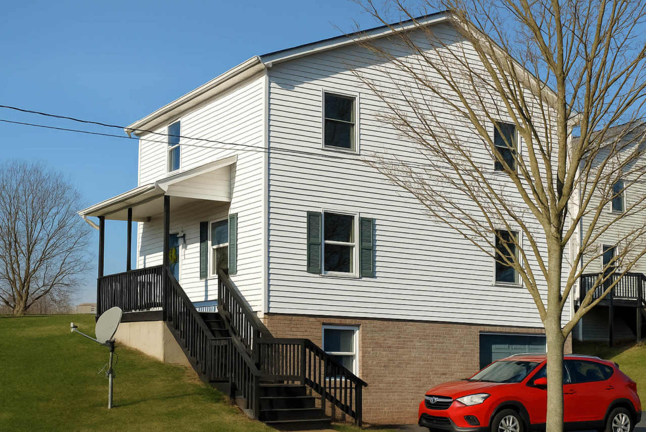 For Rent: 4-bedroom 2-bathroom single family home!