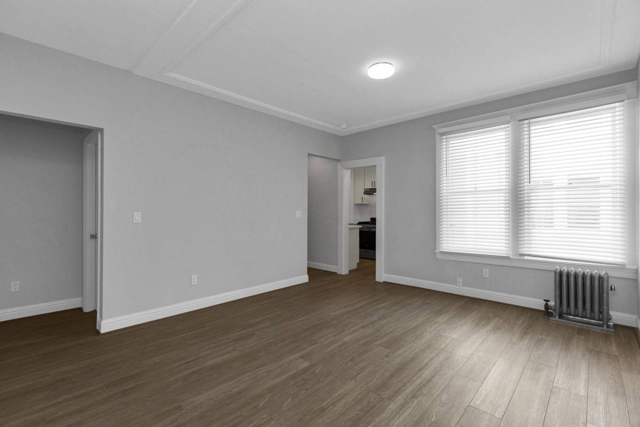 2730 SACRAMENTO Apartments