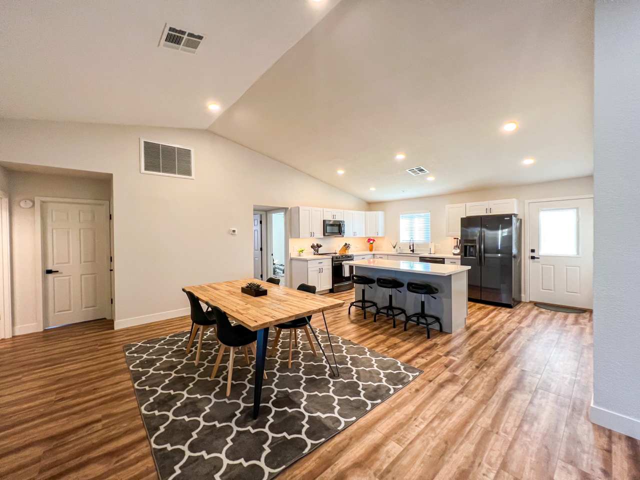 229 West Stanford Avenue