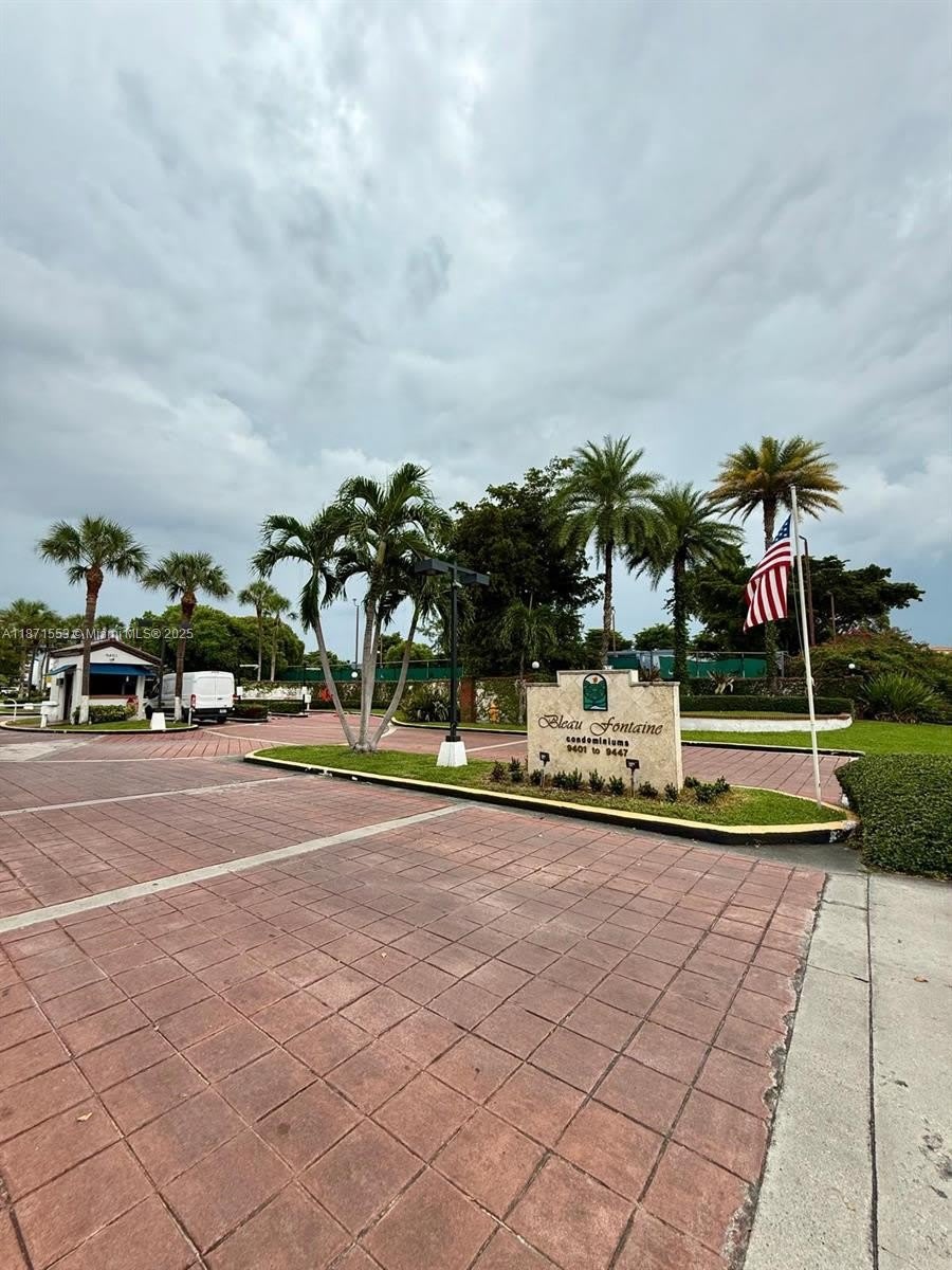 9419 Fontainebleau Blvd