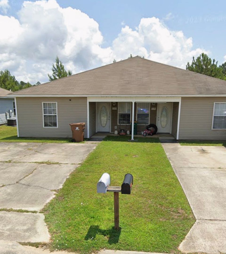 3-bedroom, 2-bath duplex North Biloxi