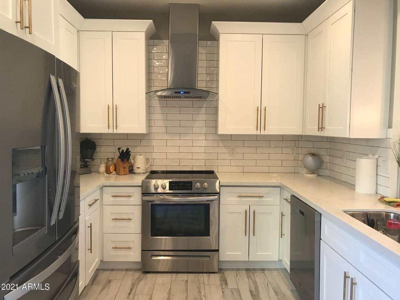 26521 N BABBLING BROOK Drive