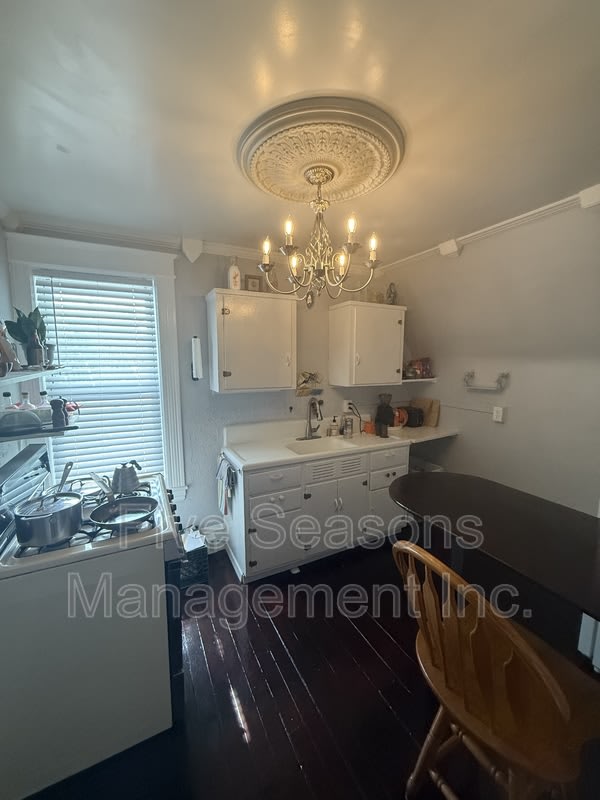 205 North Willard Street - 4