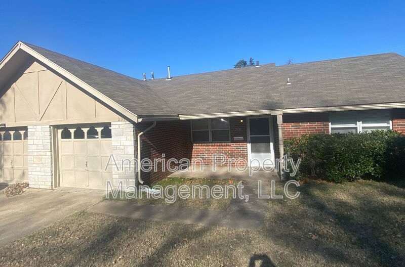 2111 S. Birmingham Ct.