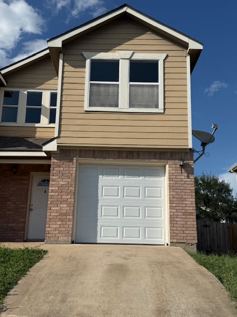 725 Claremont Parkway