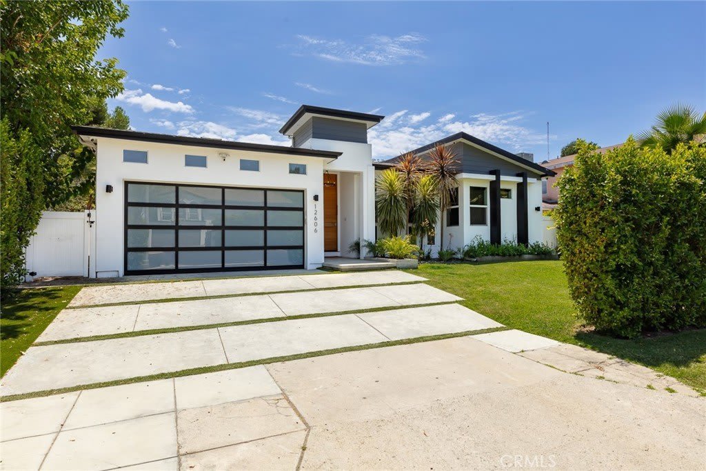 12606 Emelita Street