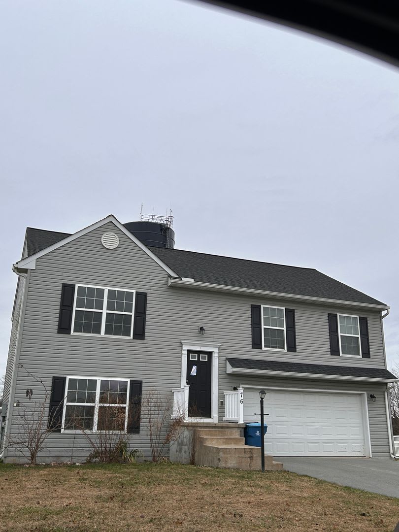 3 Bedroom 3 Bath House In Mount Wolf