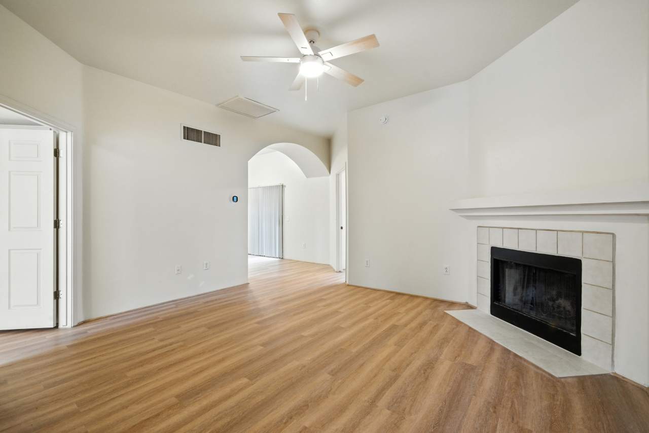 2449 N. Fair Oaks Avenue - 4