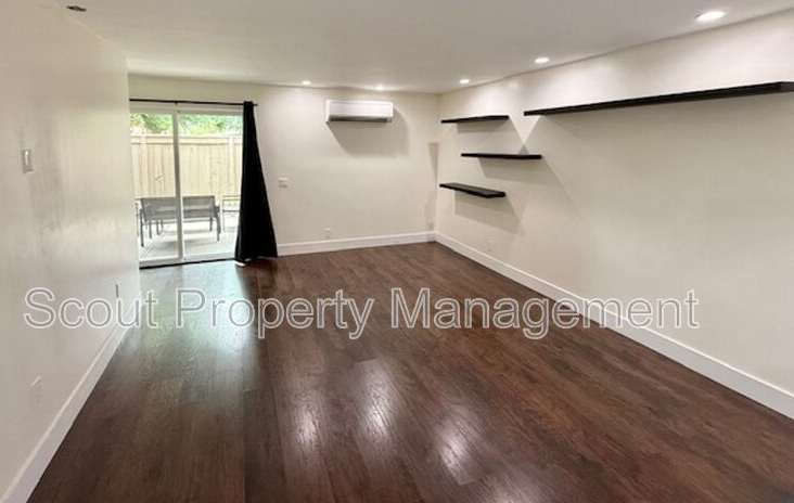 28661 Via Las Flores