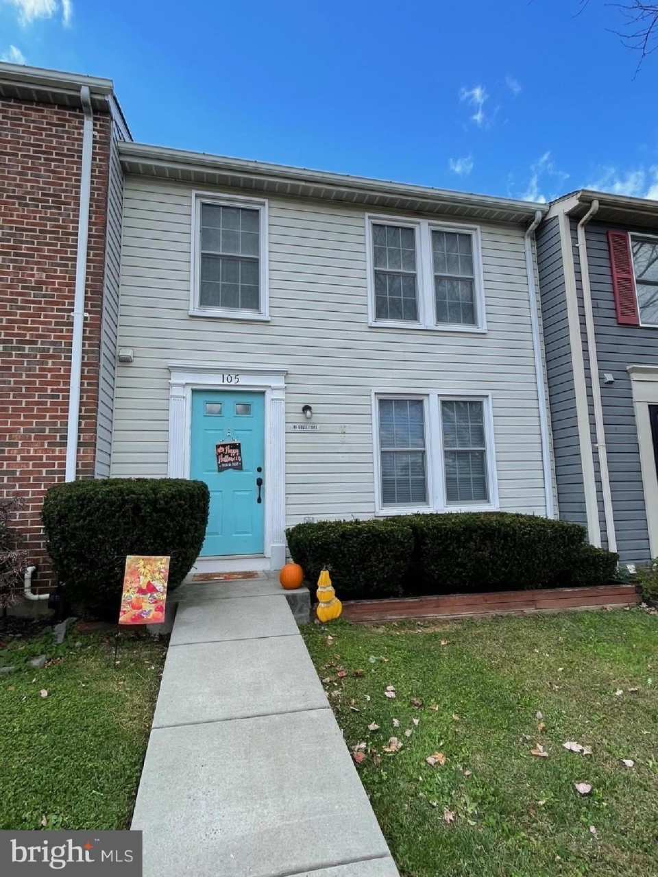 105 LONG MEADOW Court