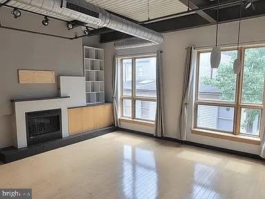 75 MAPLE Street unit: 202