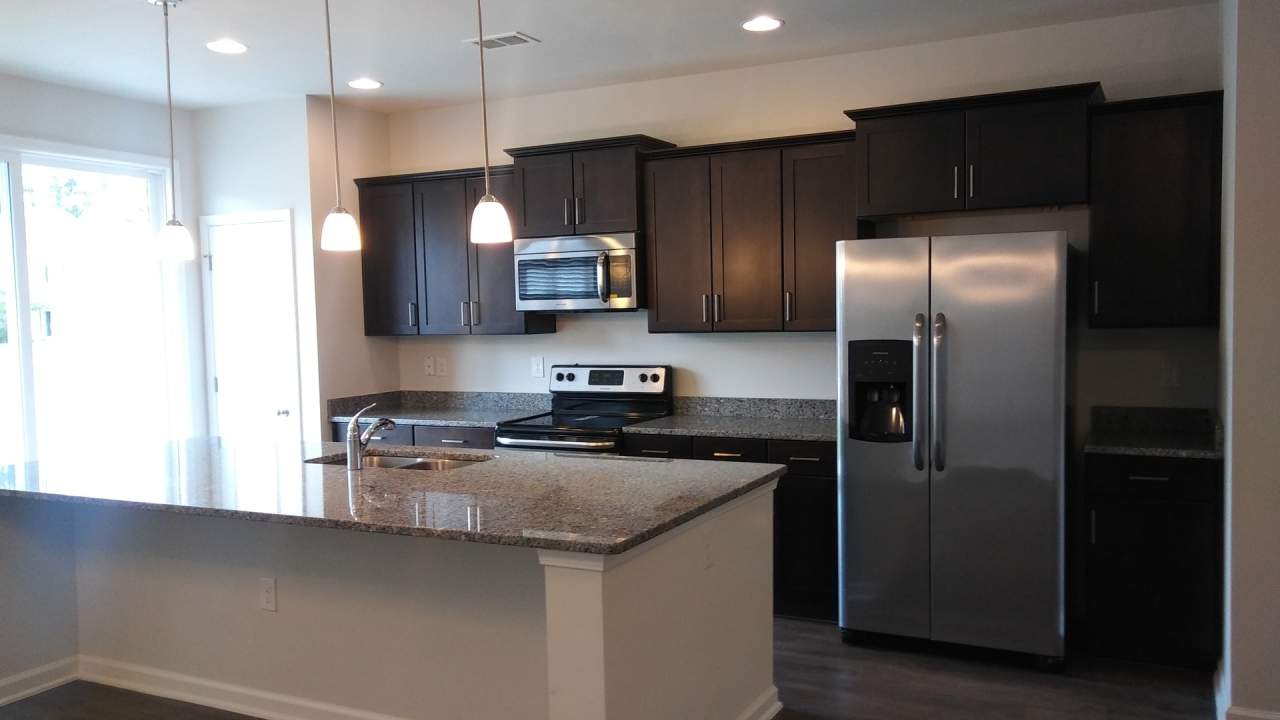 Spacious 3 Bedroom Townhome at Wild Wing