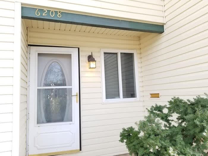 6208 Holly Tree Lane