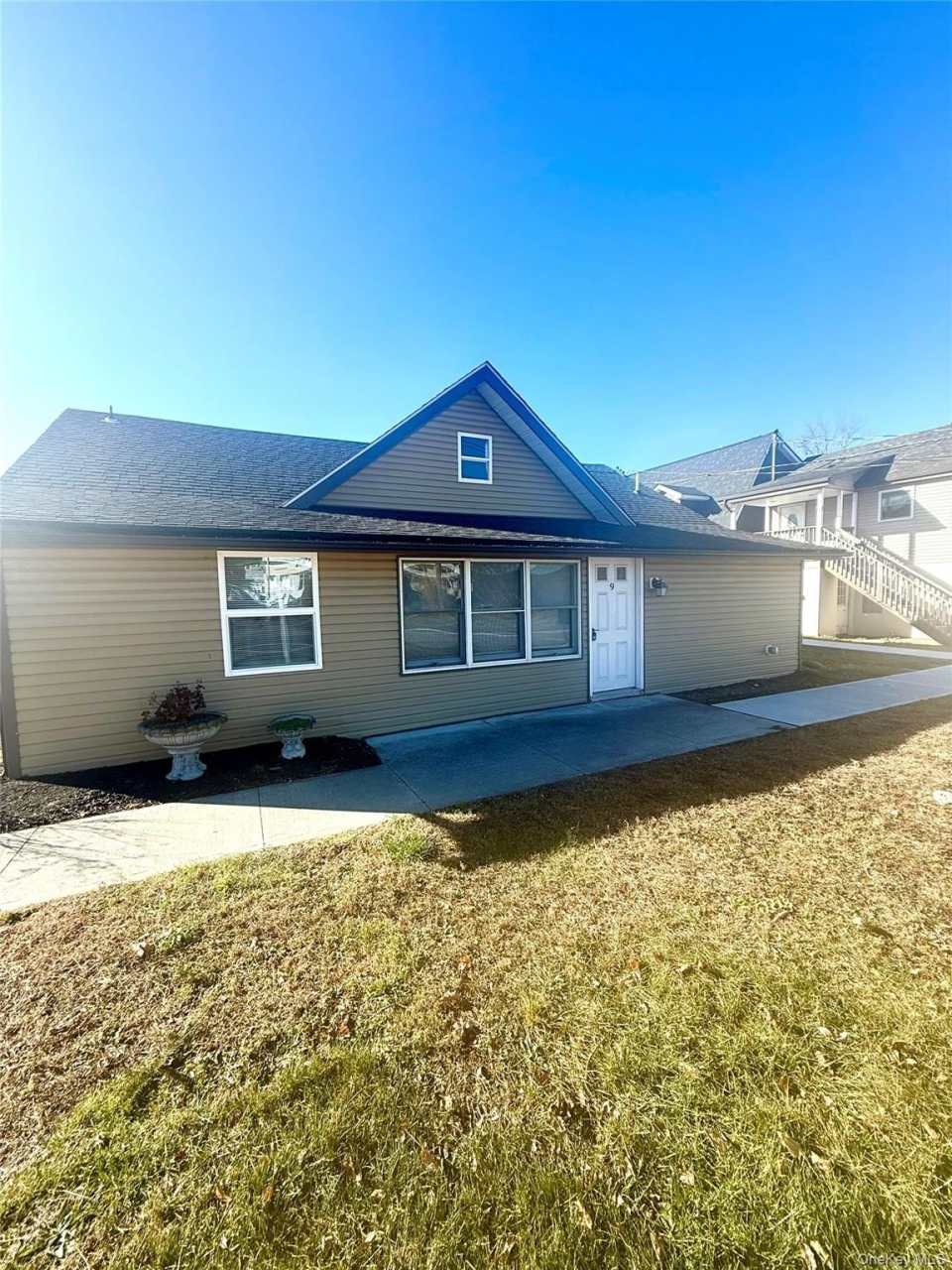 1169 Route 17A unit: 9