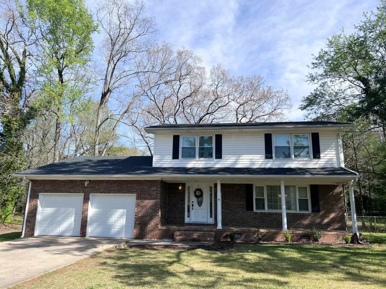 1972 Canterbury Square