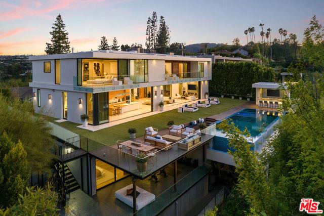 16801 Oak View Drive