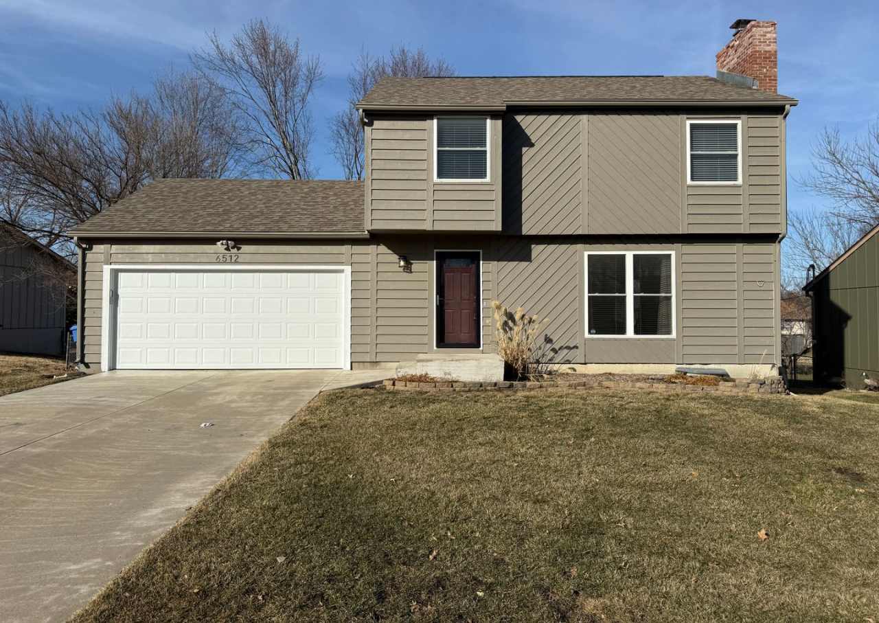 Update 3 bedroom, 2.5 bath in Washburn Rural School District