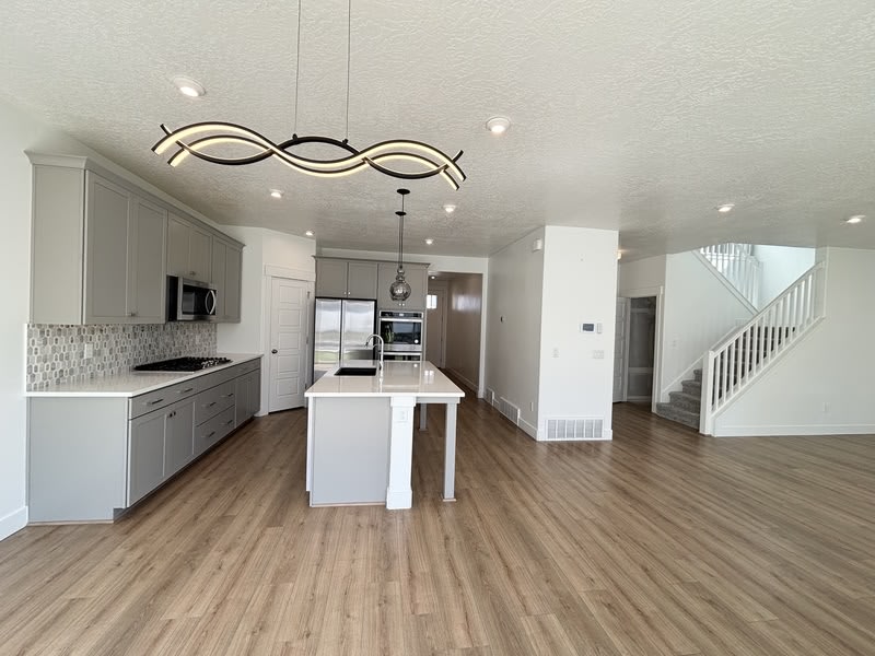 6086 West Esker Terrace Lane