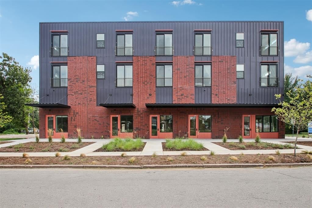 1744 NW 15th Street unit: 2A