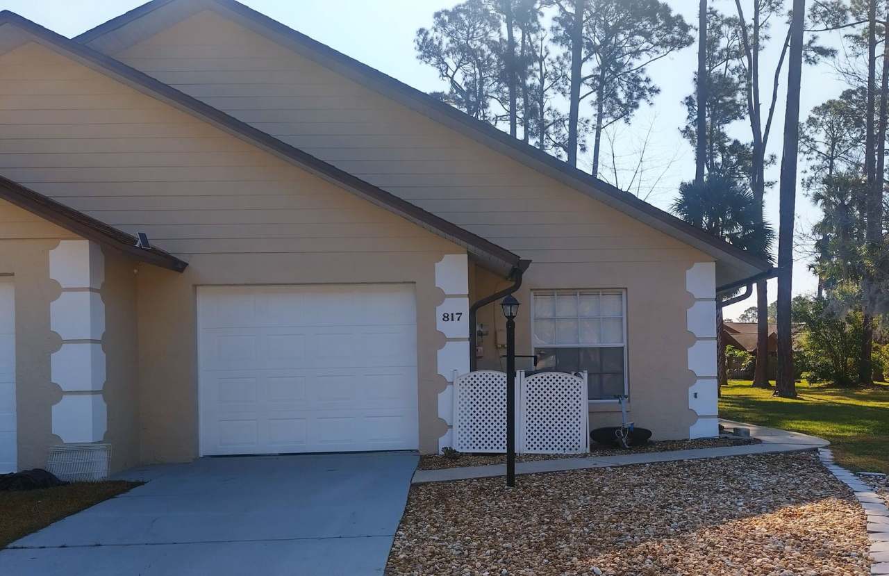 2 bedroom, 2 bath duplex in Port Orange