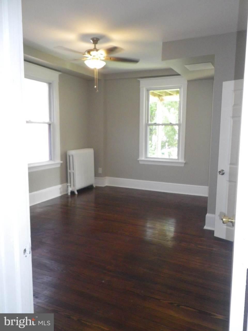 215 W OLIVE Street unit: A