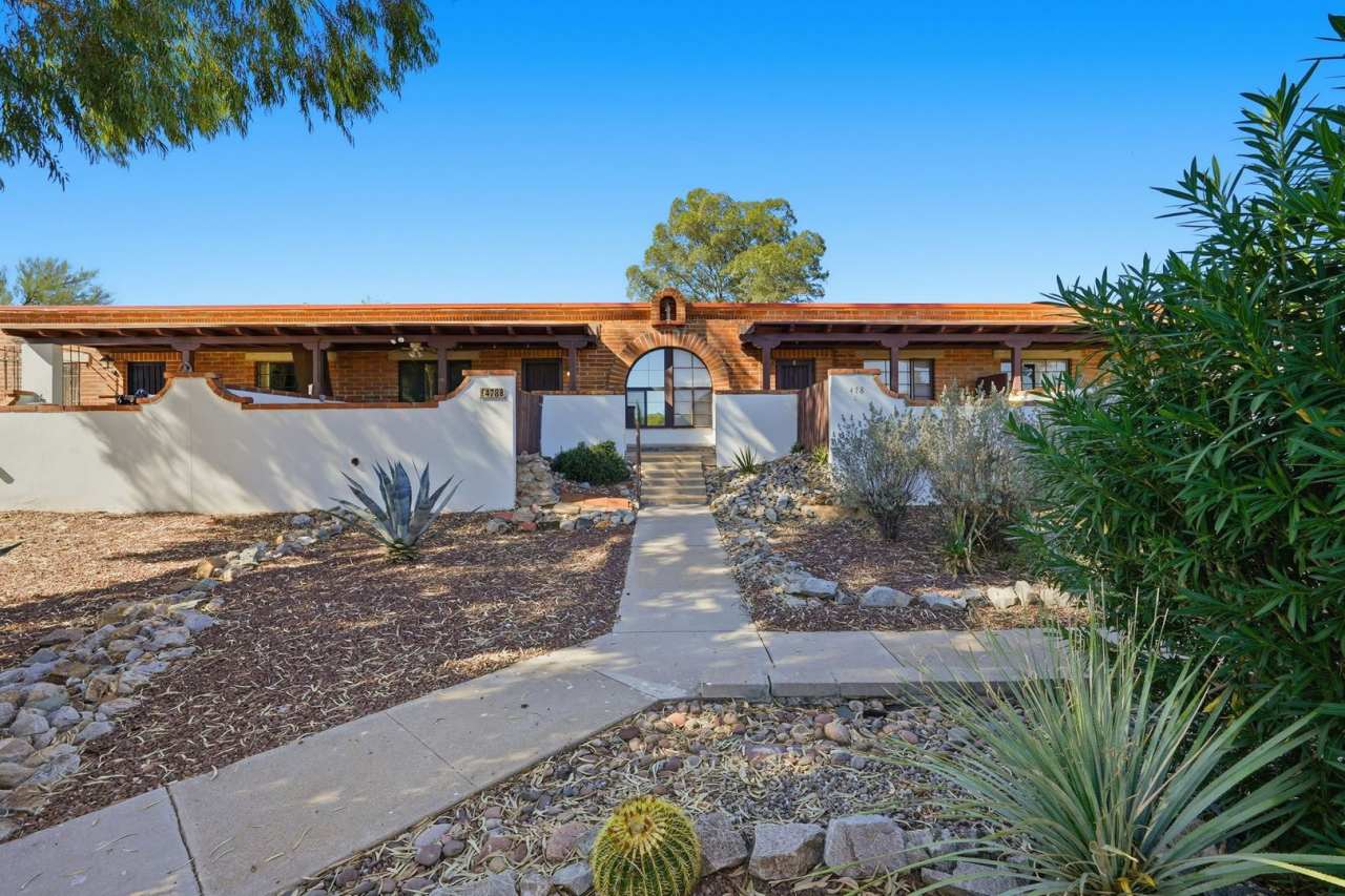 Charming Furnished, 55+ Community in Green Valley!