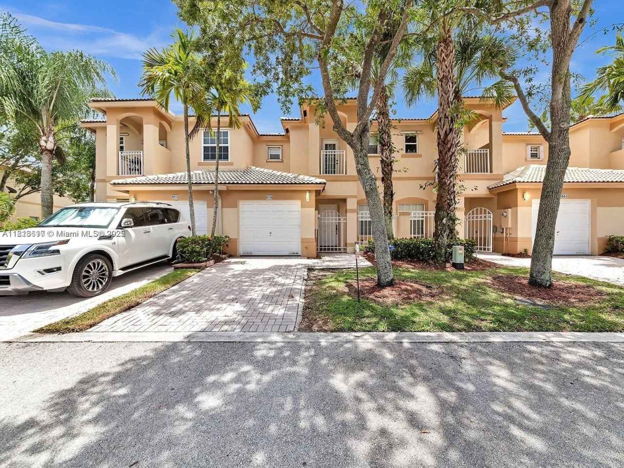 858 NW 170th Ter