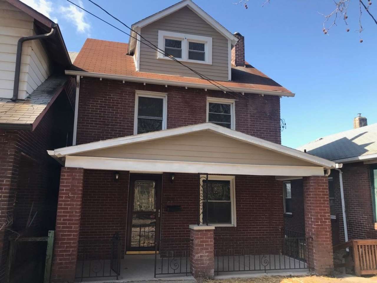 Super Cute 2 Bedroom, 1 Bath Brick Home - Close to Edgewood Towne Center