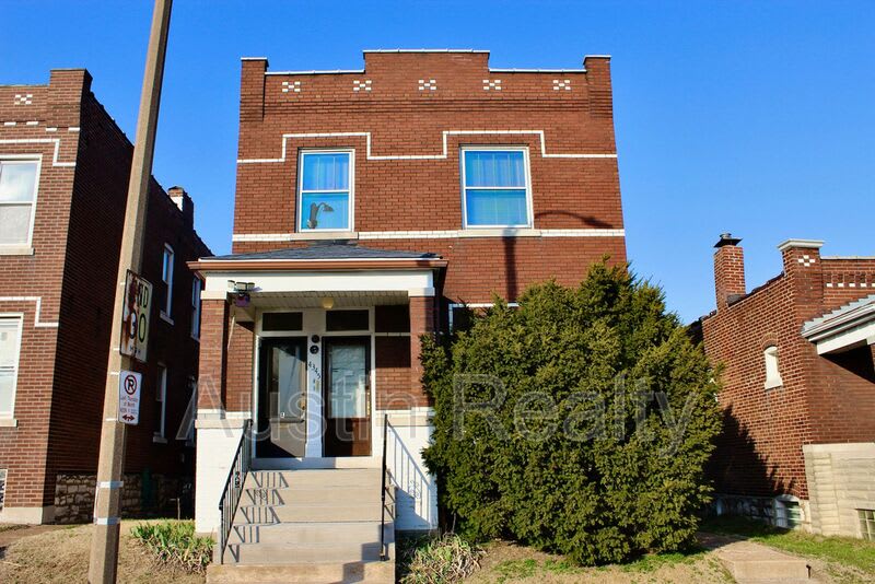 4345 Bates St 2nd Fl