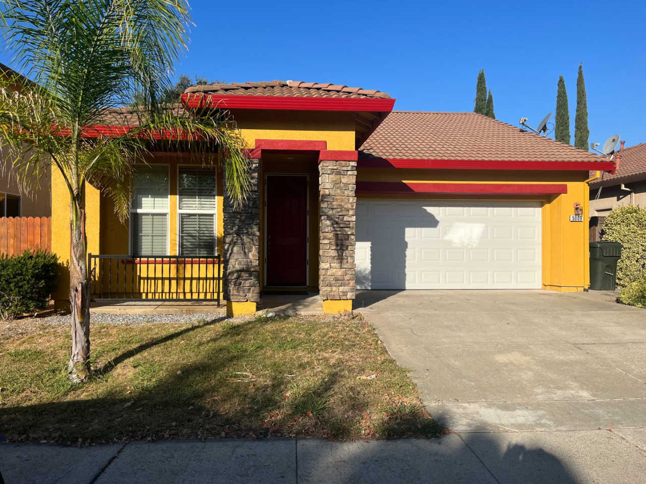 4bed 2bath Single story home available in North Natomas