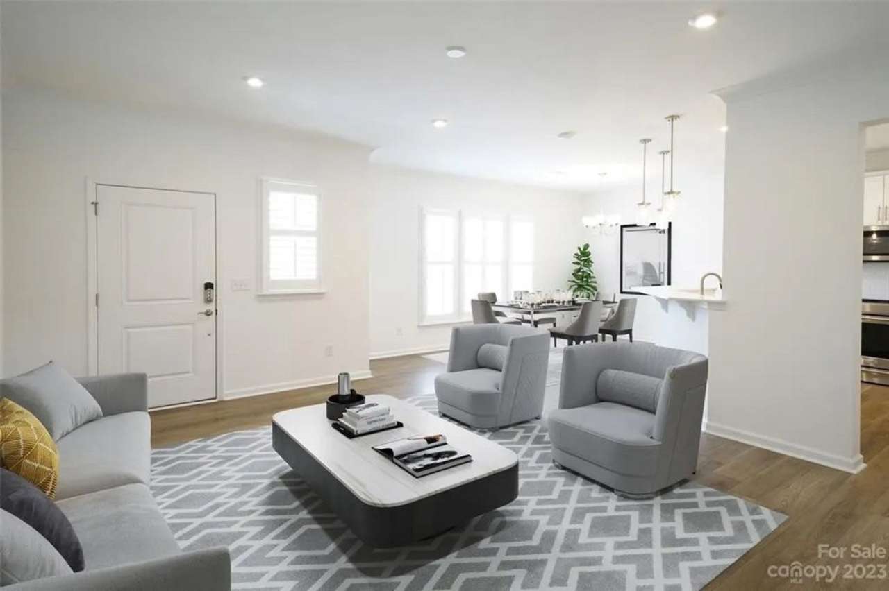 Room for Rent in 3 Bedroom Home at Lani Dr