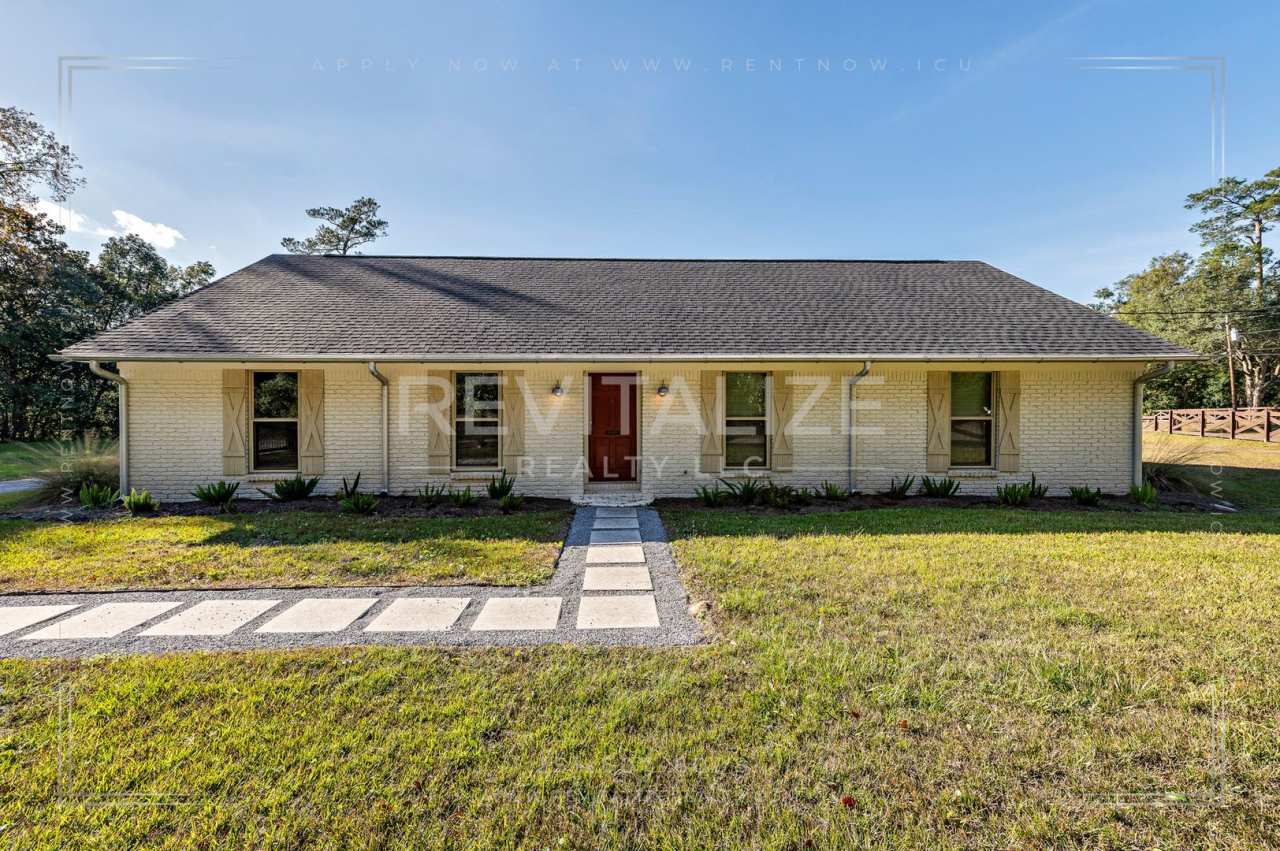 Stunning 3 Bed 2 Bath Brick Home with Huge Yard!