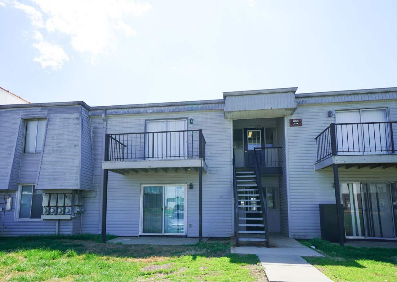 High Meadows - Newly Remodeled 1 bed,1 bath ground floor condo