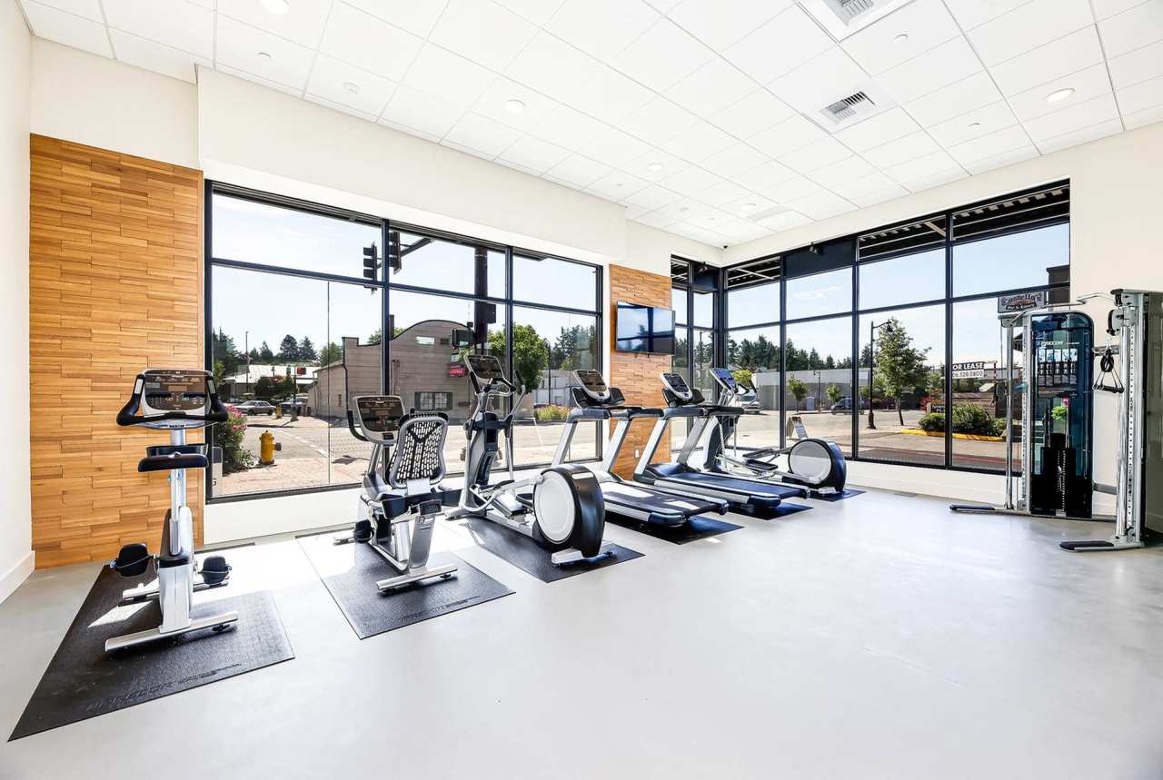 Green Leaf Shoreline