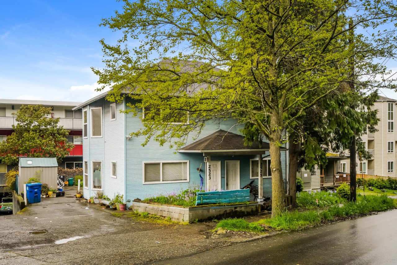 Urban Vibe, Private Perks – Luxe Living in the Heart of Seattle