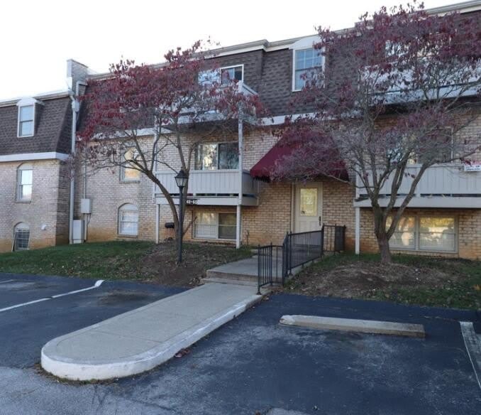 175 Malabu Drive unit: 44