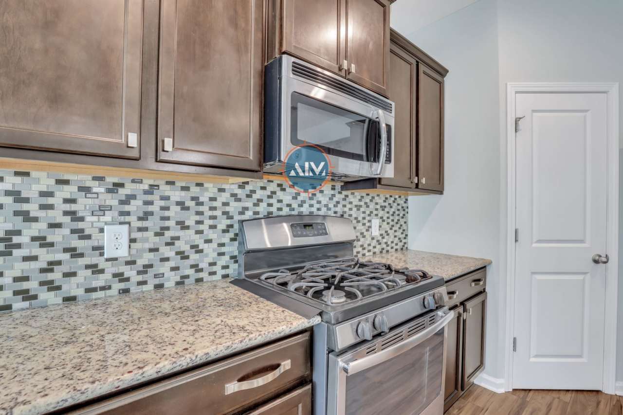 Upgraded 4BR in Heritage at New Riverside – Fenced Yard, Island Kitchen, and June Promo