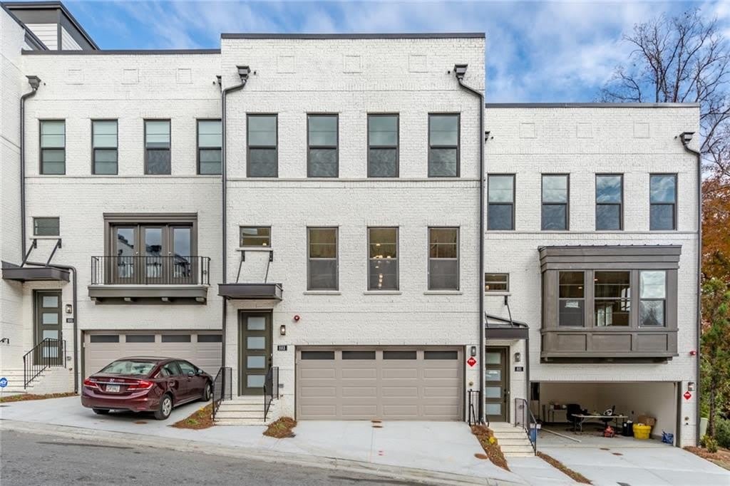 883 Stone Crest Road