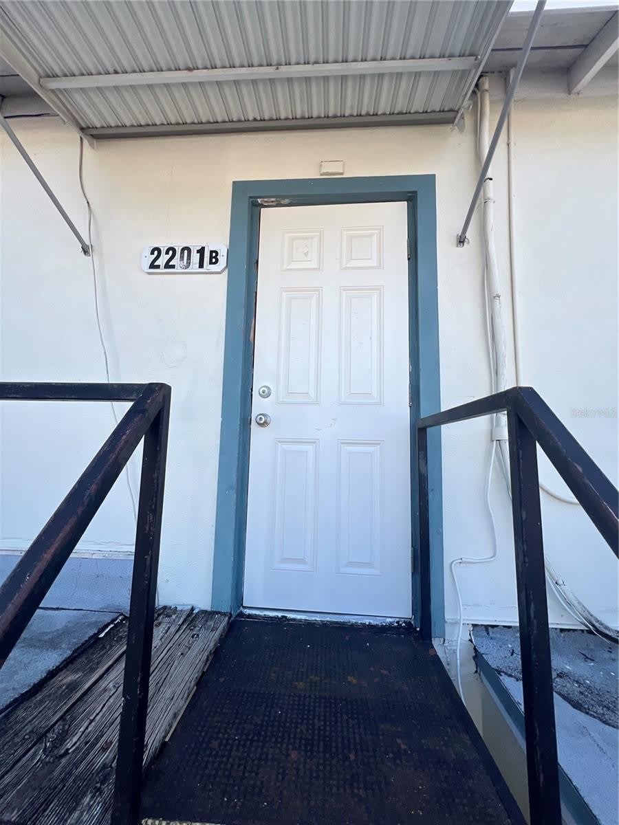 2235 W OLD US HIGHWAY 441