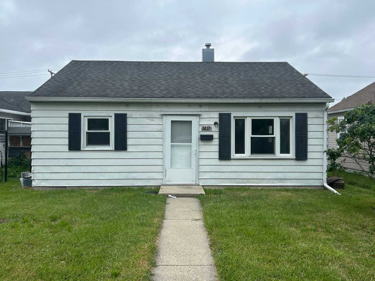 2 Bedroom House-Available Now!