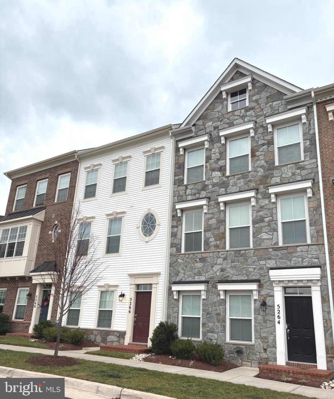 5266 RIDGEVIEW RETREAT Drive