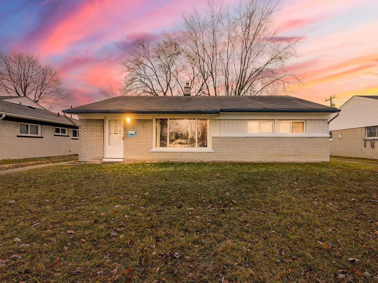 Charming Madison Heights Home You’ll Love Coming Home To!