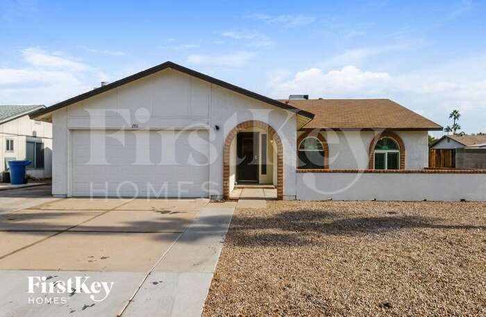 2701 North Hartford Street