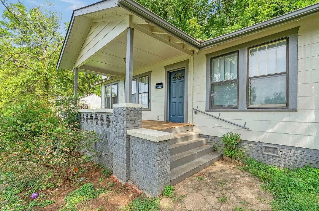 7017 4th Avenue South